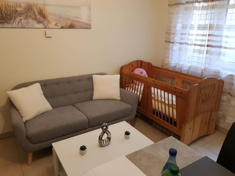 Ferienwohnung In Kaiserslautern-Hohenecken Exterior foto